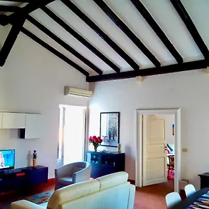Appartamento Raffinato In Palazzo Antico Centro Storico Ortigia, Syracuse